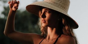 ImayaMykonos: Το brand που συνδυάζει νησιώτικο luxe και θηλυκή απλότητα -Η επιλογή της Γιολάντας Καλογεροπούλου
