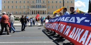 Public Sector Strike Grips Greece Over Disciplinary Law