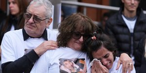 Θρήνος και οργή στην Αργεντινή για τους νεκρούς ασθενείς από χορήγηση ιατρικής φαιντανύλης