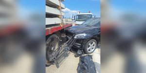 Αυτοκίνητο συγκρούστηκε με νταλίκα στον σταθμό Αγίας Τριάδας