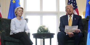 Ντόναλντ Τραμπ και Ούρσουλα φον ντερ Λάιεν