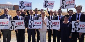 Μπλόκο της Τουρκίας σε Δούκα και άλλους Ευρωπαίους δημάρχους που ήθελαν να επισκεφθούν τον Ιμάμογλου στη φυλακή