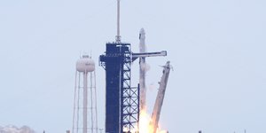 Το Dragon του SpaceX εκτοξεύτηκε για το διάστημα