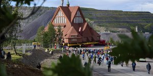 Η εκκλησία της Κιρούνα στη Σουηδία μεταφέρεται