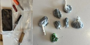 Τέσσερις συλλήψεις στις φυλακές Κορυδαλλού: Κατασχέθηκαν αυτοσχέδια μαχαίρια, κινητό τηλέφωνο και ποσότητα ναρκωτικών