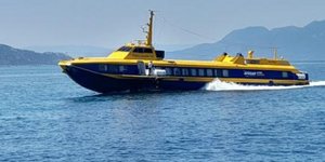 Βλάβη στο Flying Dolphin XIX που εκτελούσε το δρομολόγιο Αίγινα-Πειραιάς