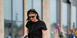 H φούστα σε στυλ νεγκλιζέ θα είναι trend αυτό το φθινόπωρο/Φωτογραφία: Getty Images