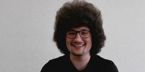 Ο φίλαθλος της Μάντσεστερ Γιουνάιτεντ Φρανκ Ιλέτ