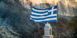 Σε ύφεση τα πύρινα μέτωπα στην Ηλεία