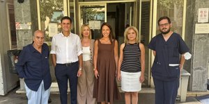 Επίσκεψη της υπουργού Κοινωνικής Συνοχής κι Οικογένειας, Δόμνας Μιχαηλίδου στους κλινήρεις ηλικιωμένους από την Παλαιά Φώκαια στην Παμμακάριστο	