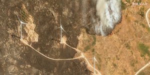 καπνος ανεμογεννητριες