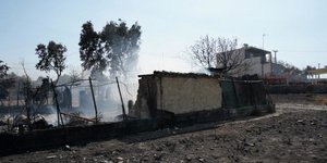 Το σπίτι όπου βρέθηκε η απανθρακωμένη σορός του 76χρονου, στο Τογάνι Κερατέας