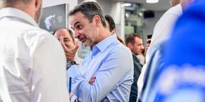 PM Mitsotakis: Greece acquiring 13 microsatellites