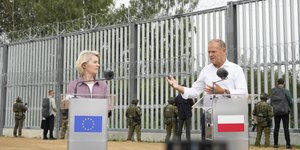 Ούρσουλα φον ντερ Λάιεν και Ντόναλντ Τουσκ στα σύνορα Πολωνίας -Λευκορωσίας