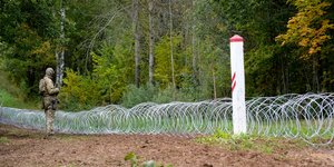 Λιθουανός στρατιώτης στα σύνορα με Ρωσία