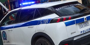 Μάνδρα, περιπολικό