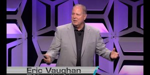 Ο Eric Vaughan είναι διευθύνων σύμβουλος της IgniteTech / IGNITETECH