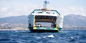 Προσάραξη πλοίου στα Νέα Στύρα