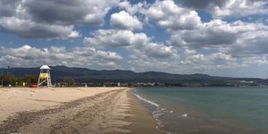 Παραλία Καλύβες Χαλκιδική