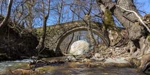 Γέφυρες πολιτισμού στη Σιντική, τα πετρόχτιστα τοξωτά γεφύρια του Κρουσοβίτη ξαναζωντανεύουν