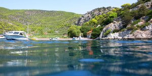 Η παραλία της Ψάθας /Φωτογραφία: Shutterstock