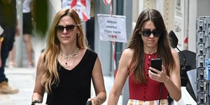 Η Ρένα Μόρφη με την αδερφή της/ NDP Photo Agency