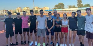 O Σάκης Ρουβάς με αθλητές του ΓΣ Κέρκυρας