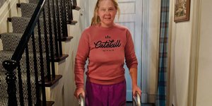 Η Έιμι Σούμερ υποβλήθηκε σε επέμβαση στη σπονδυλική της στήλη