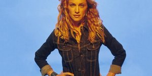 Η Madonna στο πλατό του βιντεοκλίπ για το «Ray of Light» / Frank Micelotta/ImageDirect