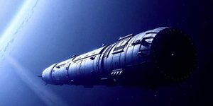 Το Chrysalis, ένα υποθετικό διαστημικό σκάφος μήκους περίπου 58 χιλιομέτρων, σχεδιασμένο για να μεταφέρει έως 2.400 ανθρώπους / CHRYSALIS