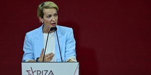 Η εκπρόσωπος της ΝΔ Α. Σδούκου στο συνέδριο του ΣΥΡΙΖΑ