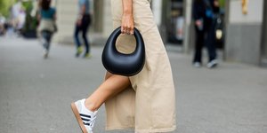 Η άνεση συναντά το στιλ -Οι 6 τάσεις στα sneakers που θα υιοθετήσουν τα fashion girls το φθινόπωρο