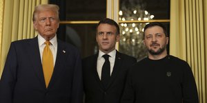 Ντόναλντ Τραμπ, Εμανουέλ Μακρόν και Βολοντίμιρ Ζελένσκι