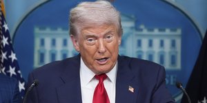 Ο Τραμπ σε συνέντευξη Τύπου