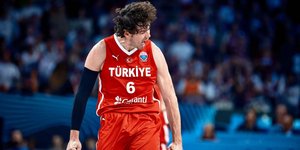 «Καθάρισε» ο Οσμάν για την Τουρκία στην πρεμιέρα του Eurobasket 2025