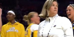 Στιγμιότυπο από τον επίμαχο αγώνα στο WNBA