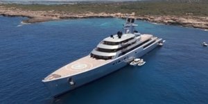 Το Dragonfly είναι ένα υπερπολυτελές γιοτ, μήκους 142 μέτρων