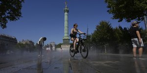 Καυσωνας στο Παρίσι