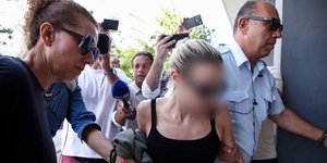 Η 45χρονη ιδιοκτήτρια της Porsche στη Θέρμη οδηγείται στον ανακριτή