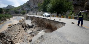 Σεισμός στο Αφγανιστάν: Στο ισοπεδωμένο Ουαντίρ, κάθε οικογένεια θρηνεί νεκρούς και τραυματίες
