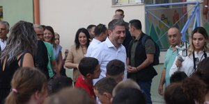 Νίκος Ανδρουλάκης σε σχολείο στη Θεσσαλονικη