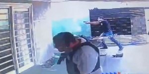 Στιγμιότυπο από την επιχείρηση της αστυνομίας