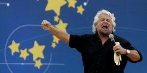 Ο Μπέπε Γκρίλο το 2018, ιδρυτής του Κινήματος των 5 Αστέρων