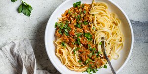 Σπαγγέτι και κοκκινιστές φακές / Φωτογραφία: Shutterstock