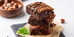 Ζουμερά και φουλ σοκολατένια brownies / Φωτογραφία: Shutterstock