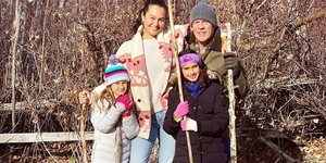 Ο Μπρους Γουίλις με την σύζυγό του Έμα και τις κόρες τους 