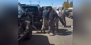 Η μεταφορά του Τσάρλι Κερκ, μετά τον πυροβολισμό