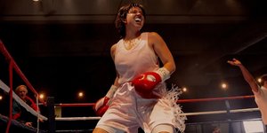 Η Σίντνεϊ Σουίνι στον ρόλο μιας από τις πιο σημαντικές γυναίκες πυγμάχου