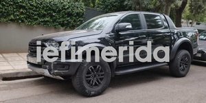 Το θηριώδες τζιπ του Βασίλη Μπισμπίκη μετά το τροχαίο 