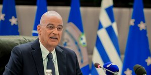 O Nίκος Δένδιας